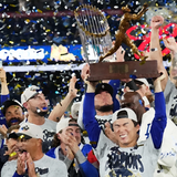 山本由伸 MVP ドジャース 2連覇 優勝 ロサンゼルス